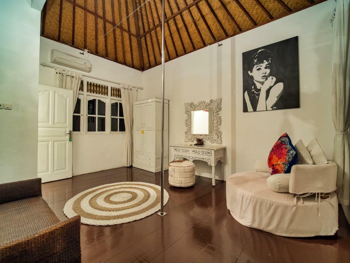 Villa White Stars Seminyak Exterior foto